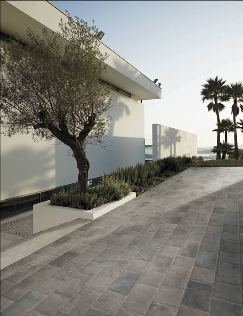 Block Gent 20x20cm & 20x30cm, porcelain paving for patios, paths and outdoor areas at Irwin Tiles