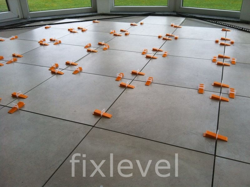 Spacer Clips 1.5mm Wedge Type 500 Pack, tile spacer for keeping tile joints even while fixing at Irwin Tiles, view 17