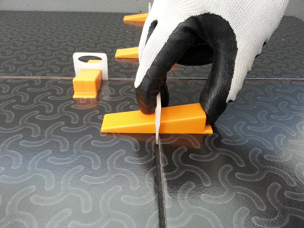 Spacer Clips 1.5mm Wedge Type 500 Pack, tile spacer available online at Irwin Tiles