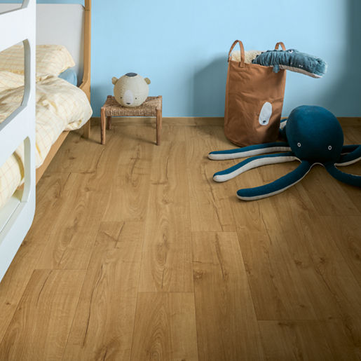 Quickstep Classic Oak Natural Laminate 12mm, laminate flooring for kitchens, hallways and living rooms at Irwin Tiles