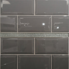Plata Bevelled 20 x 10cm, grey gloss tile at Irwin Tiles